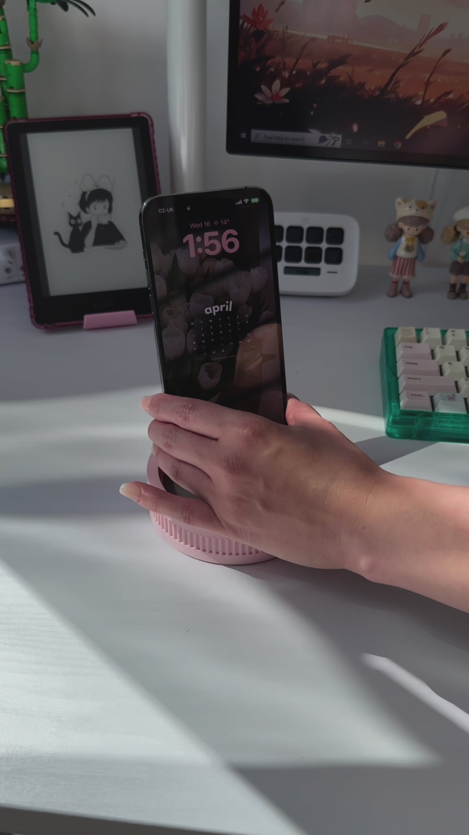 Pebble Pod MagSafe Charger Stand - In Stock